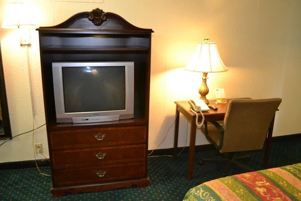 Masters Inn Augusta, GA near Riverwalk By OYO Exterior foto